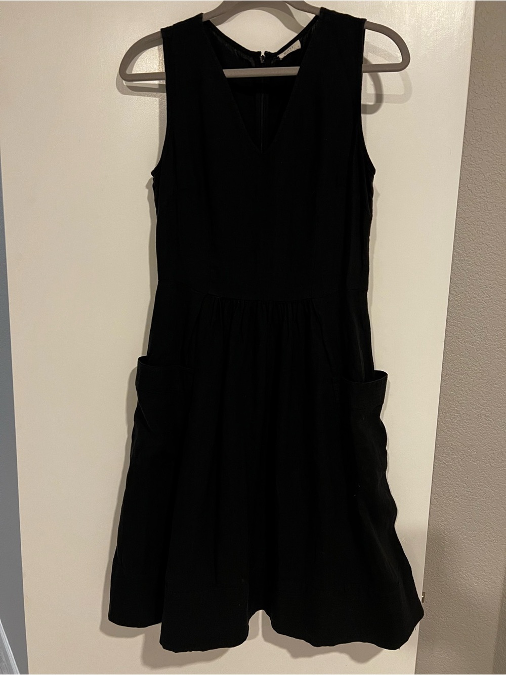 NAIF Black Sleeveless V-Neck Midi Dress